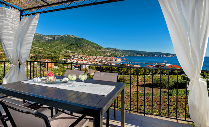 Holiday house on the island of Vis, Casa Katalina, Komiža Komiža