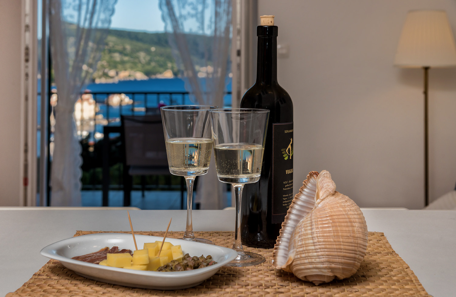 Discover a new favorite destination - Sea from your bed, Casa Katalina, Komiža Komiža